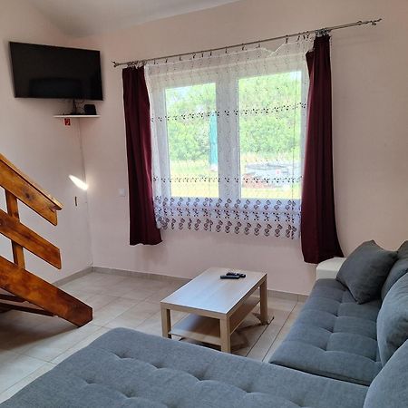 Cserkeszőlő Cserke Holdfeny Apartman מראה חיצוני תמונה
